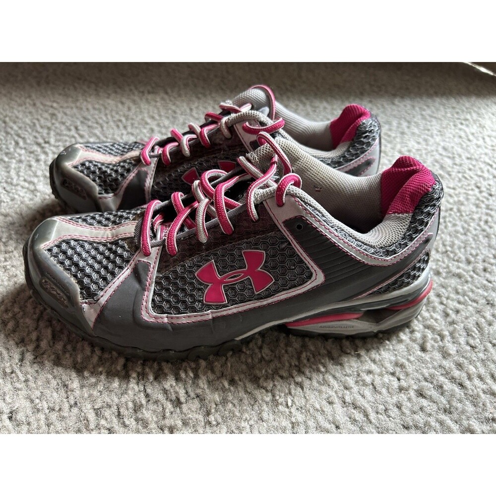 Under Armour Foot Sleeve cartilage progressive traction Women's Shoes Size 7